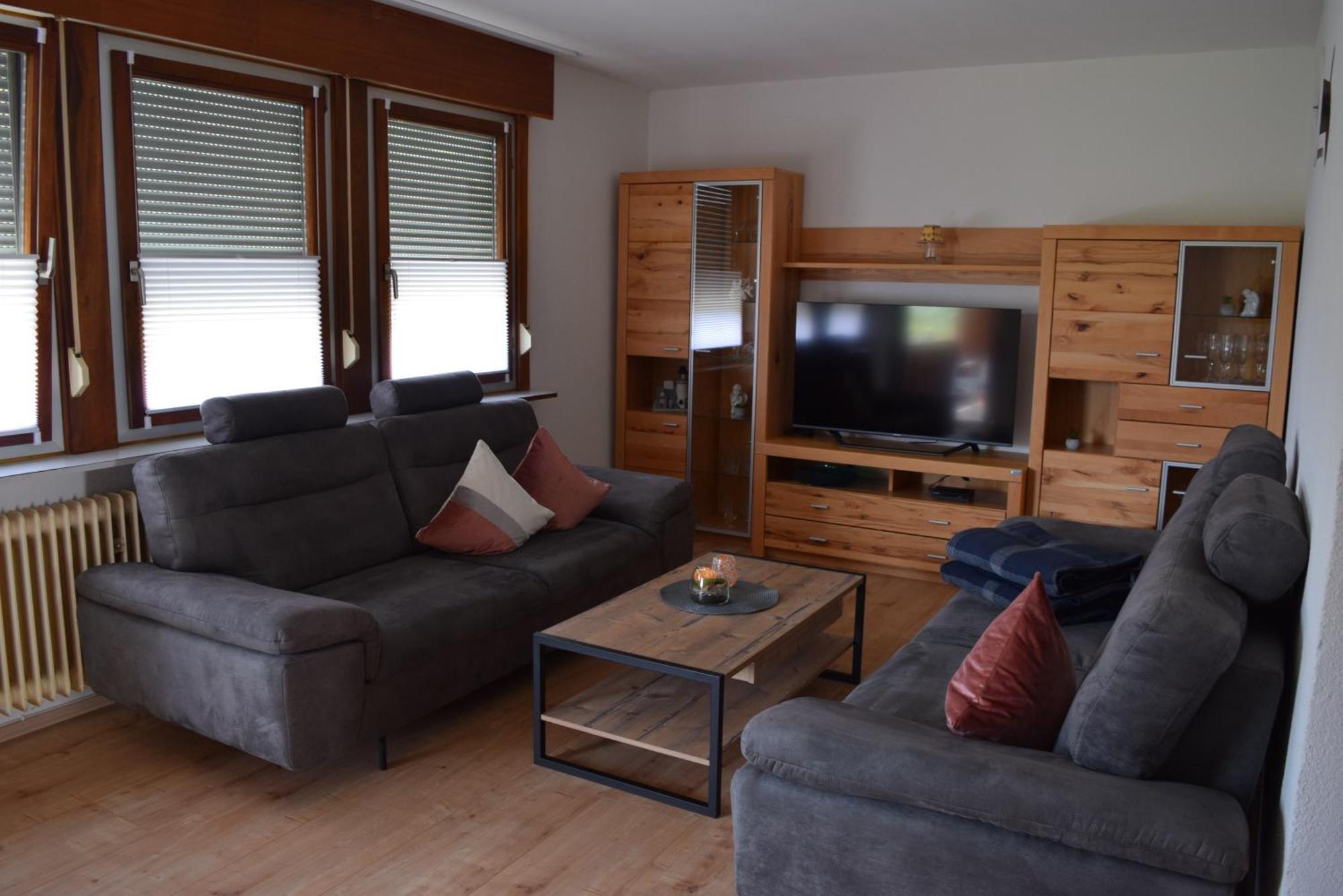 Ferienwohnung Manuela Hausen im Tal Экстерьер фото